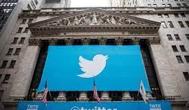 TWITTER PROVIDES FREE ADS TO BRING BRANDS BACK