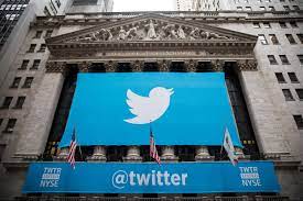 TWITTER PROVIDES FREE ADS TO BRING BRANDS BACK
