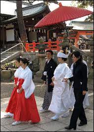 Japan's Youth Have A Big Trend Of Weekend Marriage!